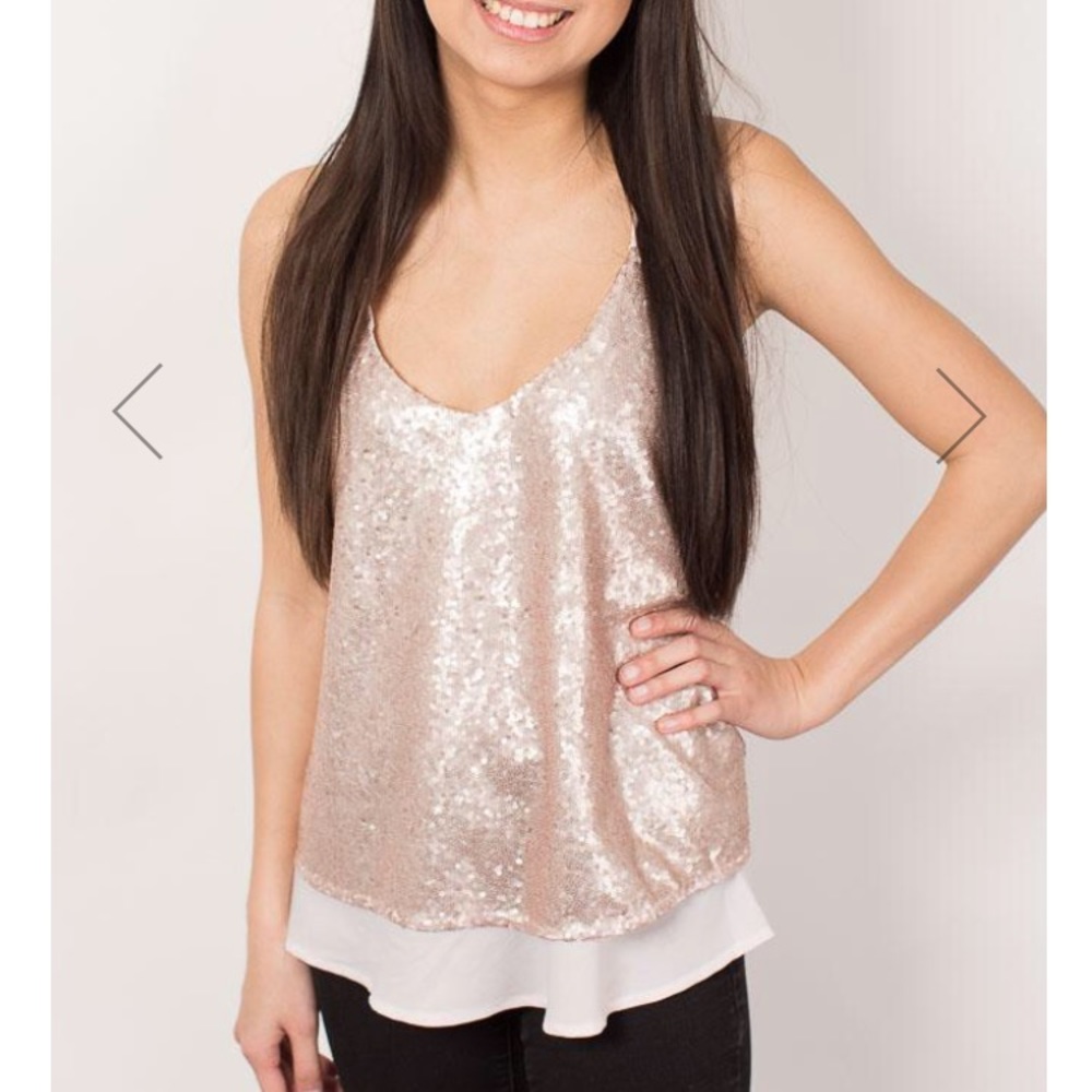 Sequin tank